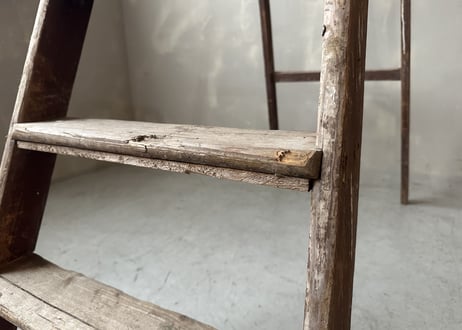 PAINTED Wood Step Ladder 木製脚立　S-802