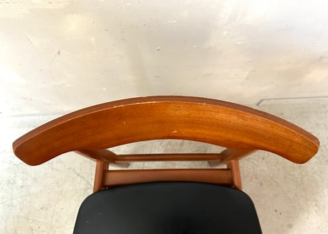 ブラックシートチェア　S-2403-33