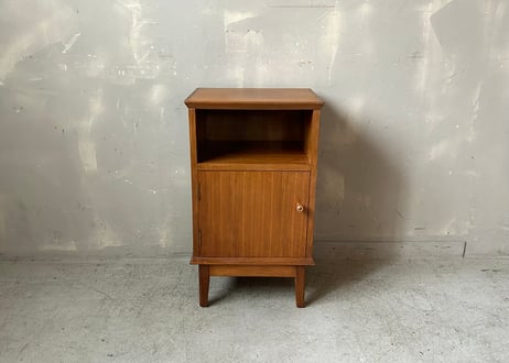 Alfred Cox　ベッドサイドキャビネット　S-2502-05