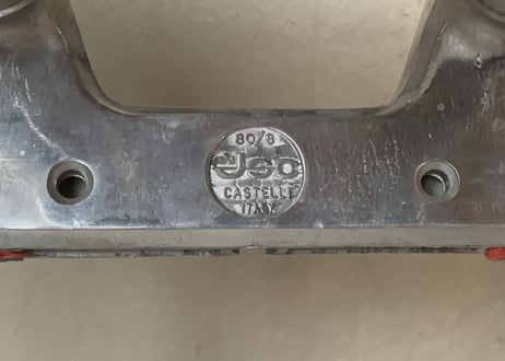 Castelli カステリ　スタッキングチェア　S-636