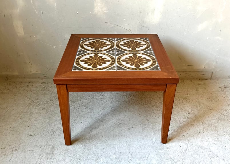 Moluna Mobler タイルトップコーヒーテーブル S-2409-30 | mumoku