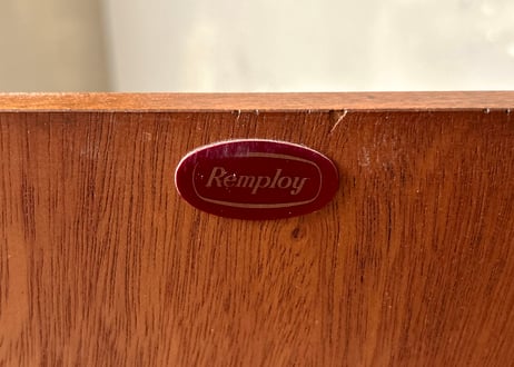 Remploy ベッドサイドキャビネット S-2412-07