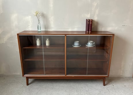 北欧ヴィンテージ　AVALON/アヴァロン　ガラスキャビネット CATEGORY Cabinet | mumokuteki antique&repair 【アバロン AVALON