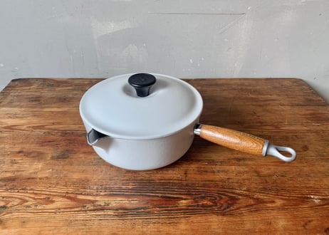 LE CREUSETル・クルーゼ　ソースパン 片手鍋 (20㎝)　S-2401-33