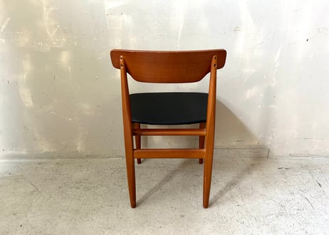 ブラックシートチェア　S-2403-33