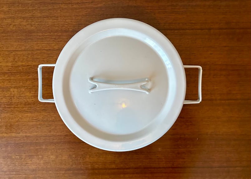 ビンテージ　FINEL/ARABIA ホーロー　オーバル型　両手鍋　白　C ビンテージ FINEL/ARABIA ホーロー オーバル型 両手鍋 白 C 北欧