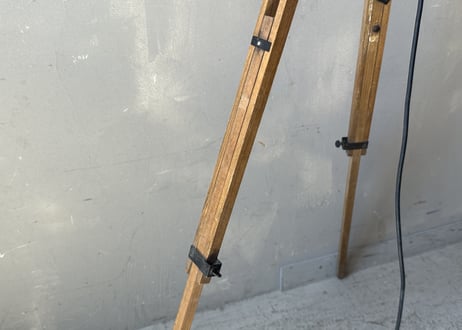 Bullfinchブルフィンチ三脚フロアランプ  S-759