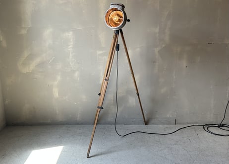 Bullfinchブルフィンチ三脚フロアランプ  S-759