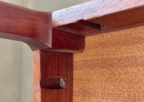 LEGATE Furniture コーヒーテーブル　S-2312-01
