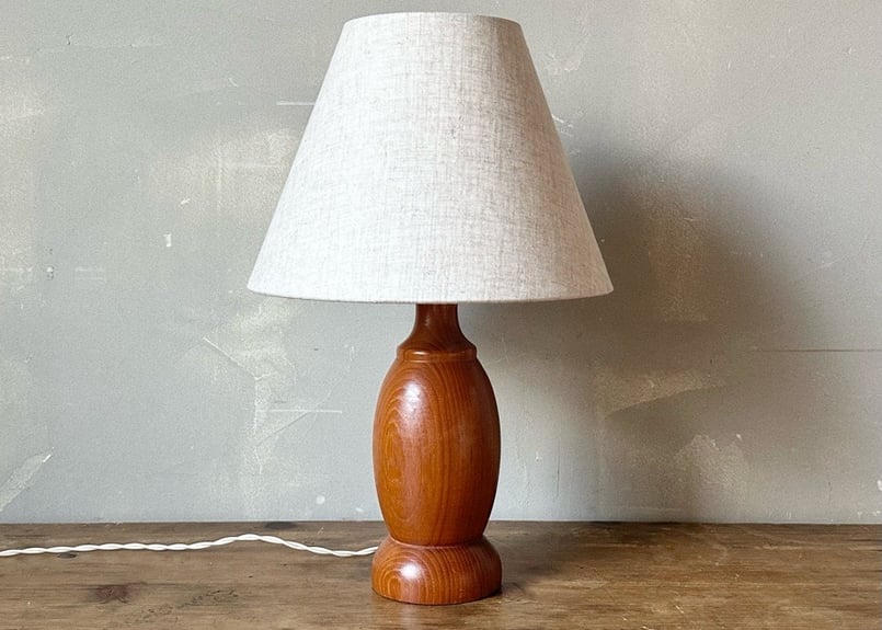 未使用保管品 WILDWOOD LAMP 高級 テーブルランプB「MO9161」 デンマークデザインの黒いテーブルランプ アイアンランプ 角度