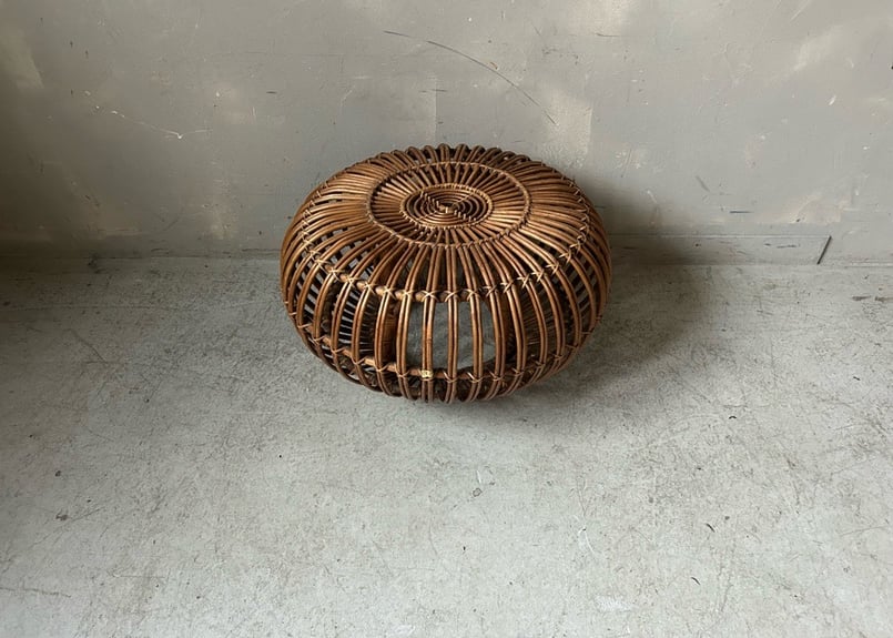 スクエアラタンスツール【monoroom町田】 スクエアラタンスツール【monoroom町田】 - メルカリ