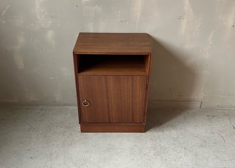 メレデューベットサイドキャビネット　S-2502-01