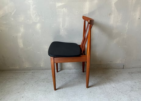Elliotts of Newbury エリオッツ オブ ニューベリー　ダイニングチェア　S-2403-32