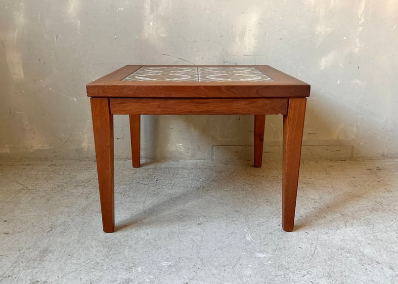 Moluna Mobler タイルトップコーヒーテーブル S-2409-30 | mumoku