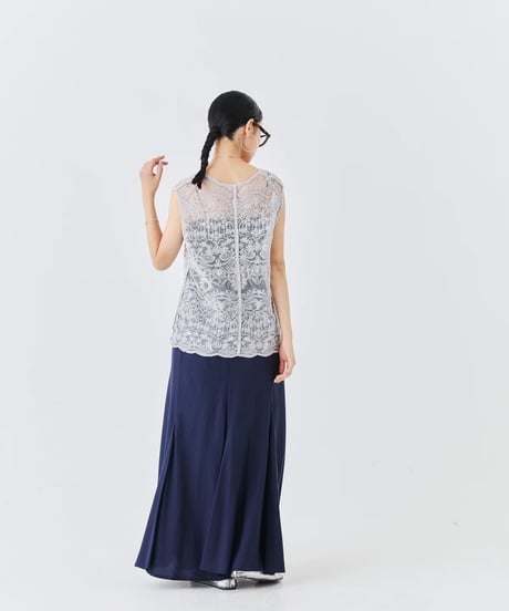 【torrazzo donna（トラッゾドンナ）】立体コード刺繍レース ベスト