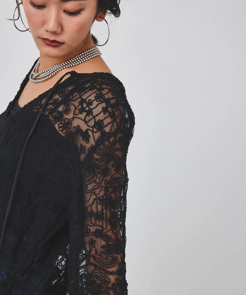 torrazzo donna(トラッゾドンナ)】立体コード刺繍レース torrazzo donna(トラッゾドンナ)】立体コード刺繍レース