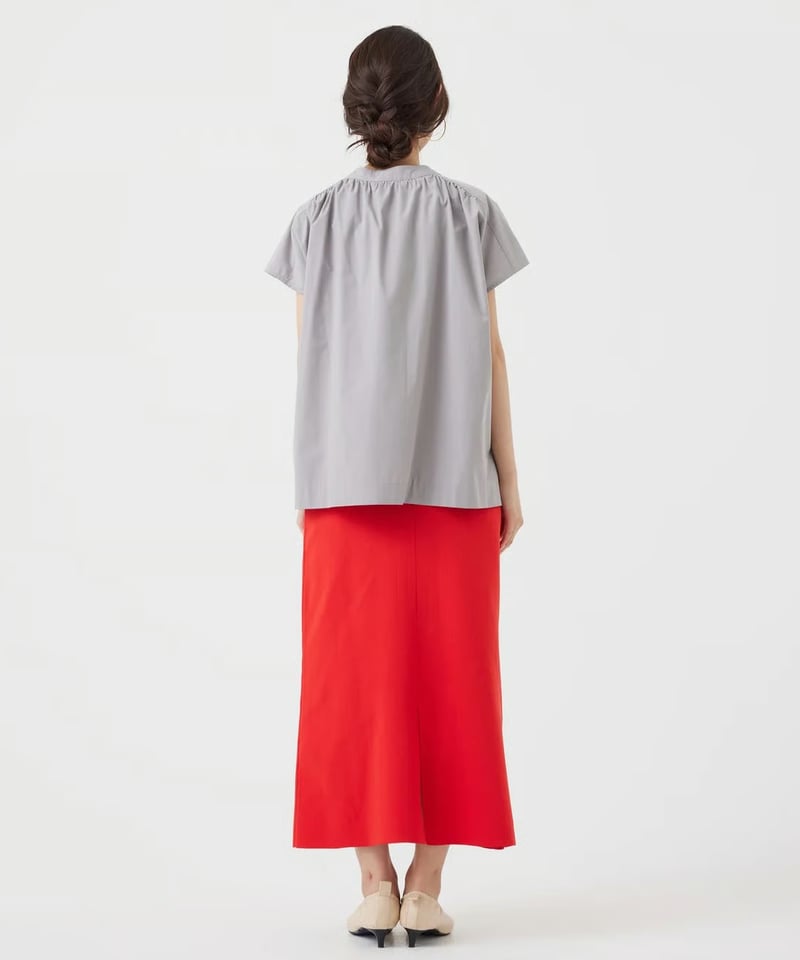 【新品・未使用】TORRAZZODONNAフレンチスリーブフリルブラウス torrazzo donna（トラッゾドンナ）】フレンチスリーブフリル