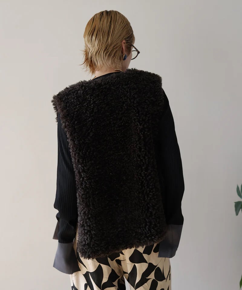 HERENCIA（ヘレンチア）】サイドリボン ボアベスト | nulla online