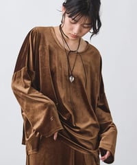 【torrazzo donna（トラッゾドンナ）】ベロアオーバーサイズプルオーバー