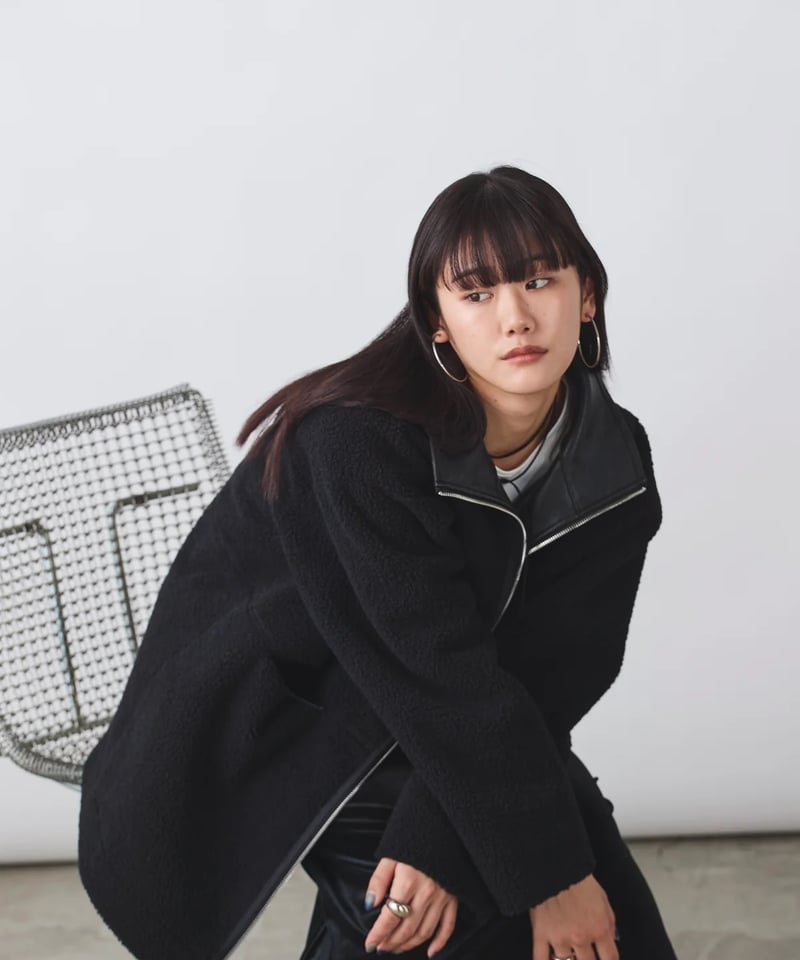 【新品未使用】TORRAZZO DONNA エコレザー×ボアジャケット Torrazzo Donna（トラッゾドンナ）の「フェイクレザー×ボア