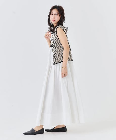 【torrazzo donna（トラッゾドンナ）】ジェオメトリックレースベスト
