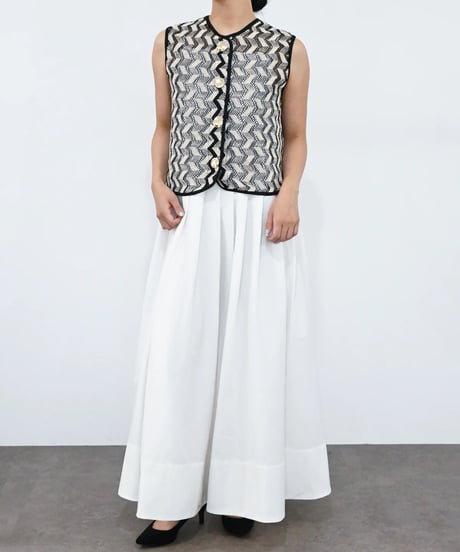 【torrazzo donna（トラッゾドンナ）】ジェオメトリックレースベスト