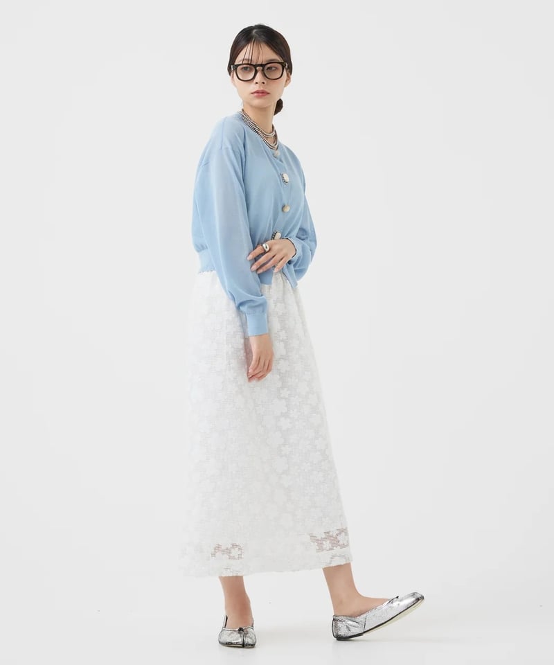 【TORRAZZO DONNA 】ビジューホワイト カーディガン 　ホワイト トラッゾドンナ Torrazzo Donna クルーネック ビジュー ニット
