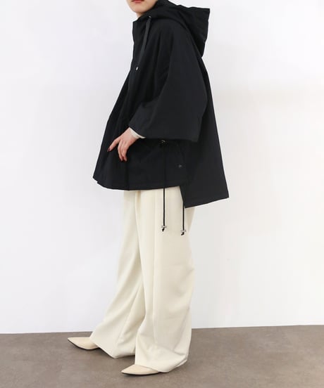【torrazzo donna（トラッゾドンナ）】ポンチョアウター