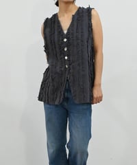 【torrazzo donna（トラッゾドンナ）】テクスチャードフリンジストライプベスト