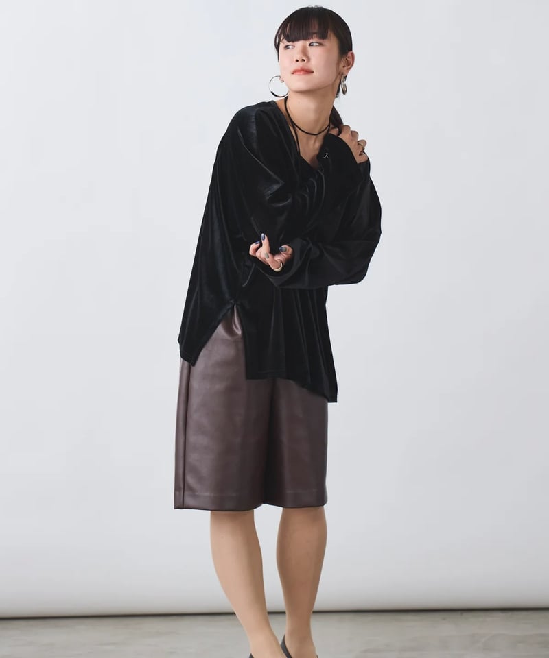 torrazzo donna（トラッゾドンナ）】ベロアオーバーサイズプル