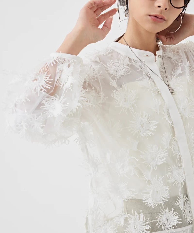 【新品・未使用】TORRAZZO DONNA フリンジスパンコールブラウス torrazzo donna（トラッゾドンナ）】フリンジスパンコール