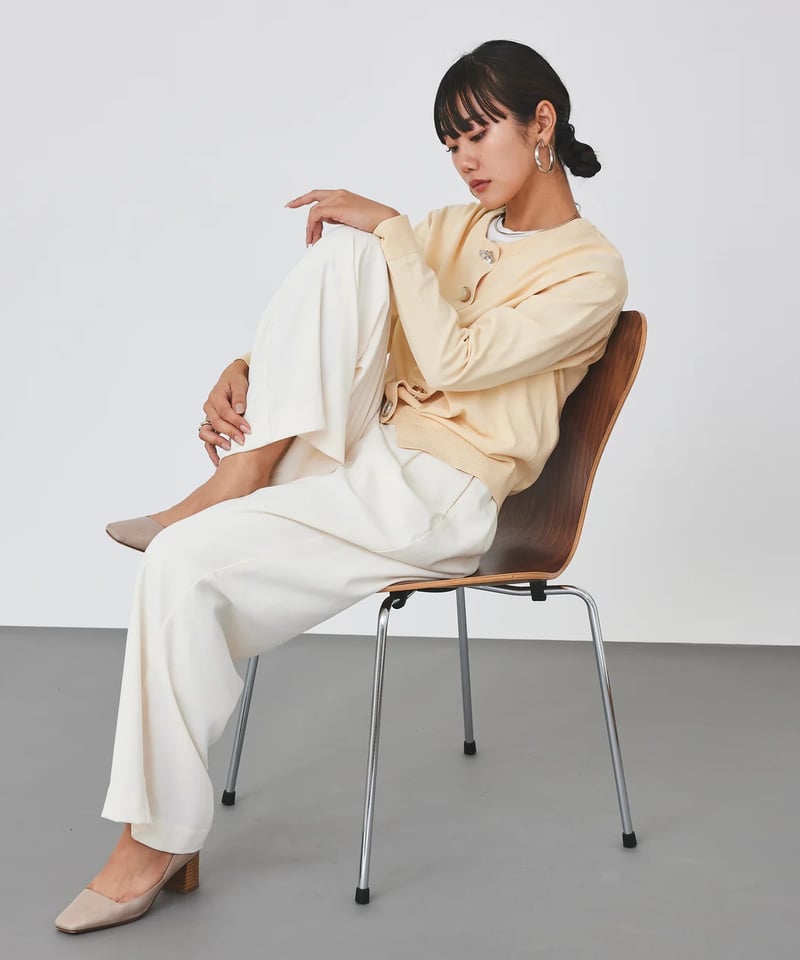 【新品未使用タグ付き】トラッツォドンナ ノーカラーニットカーディガン レッド torrazzo donna（トラッゾドンナ）】ビジューカーディガン | nulla online