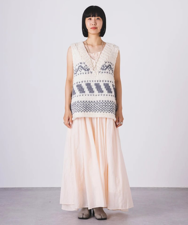 torrazzo donna（トラッゾドンナ）】ハンドメイドカウチンニットベスト