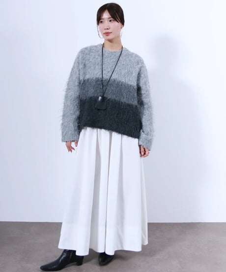 【torrazzo donna（トラッゾドンナ）】グラデーションニットトップス