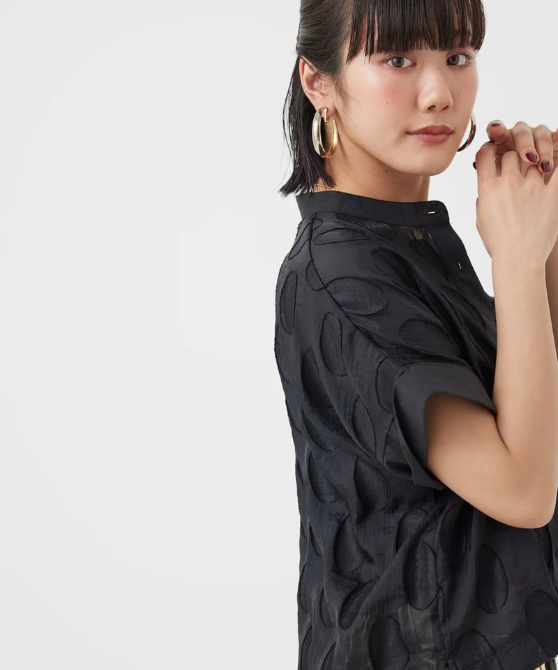TORRAZZO DONNA　シアードット前後2wayブラウス　ブラック Torrazzo Donna（トラッゾドンナ）の「TORRAZZO DONNA シアー