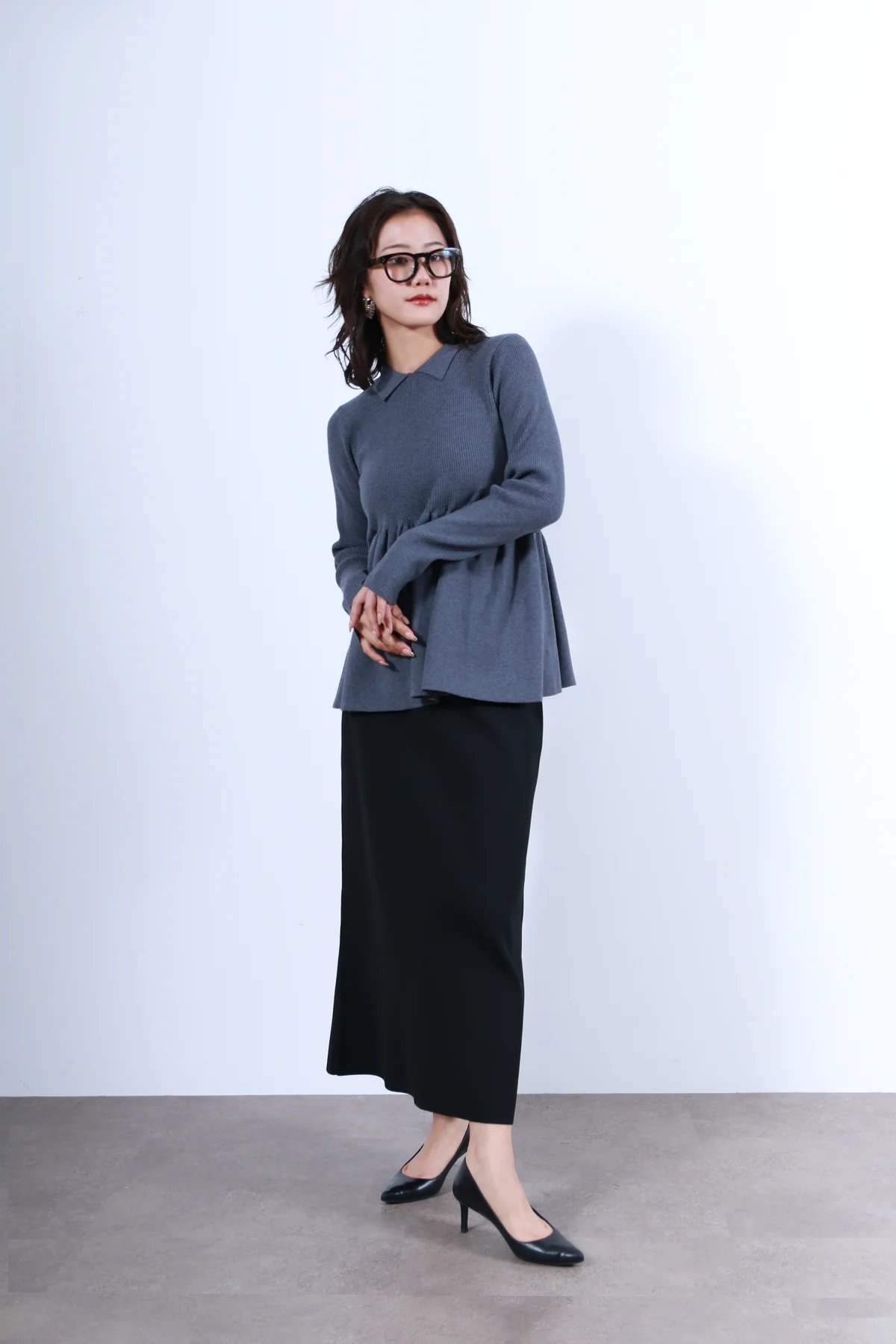 torrazzo donna（トラッゾドンナ）】衿付リブニットフレアトップス