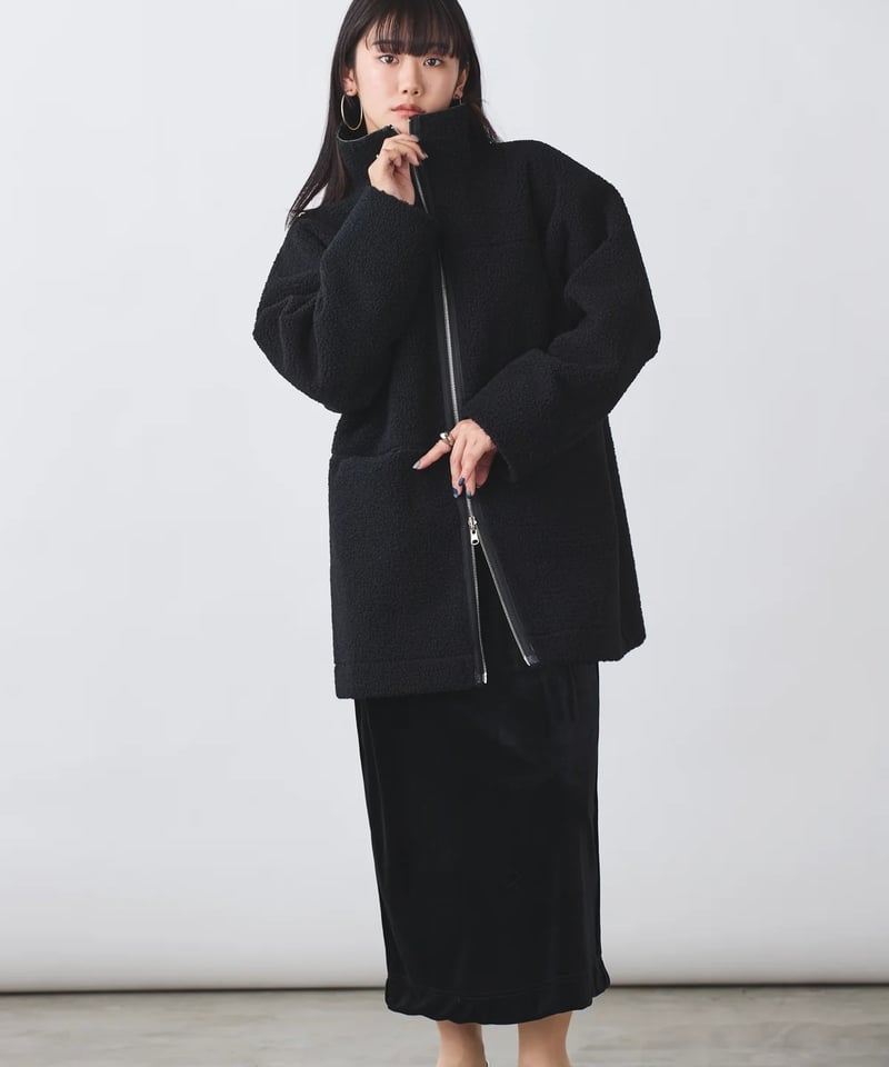 【新品未使用】TORRAZZO DONNA エコレザー×ボアジャケット Torrazzo Donna（トラッゾドンナ）の「フェイクレザー×ボア