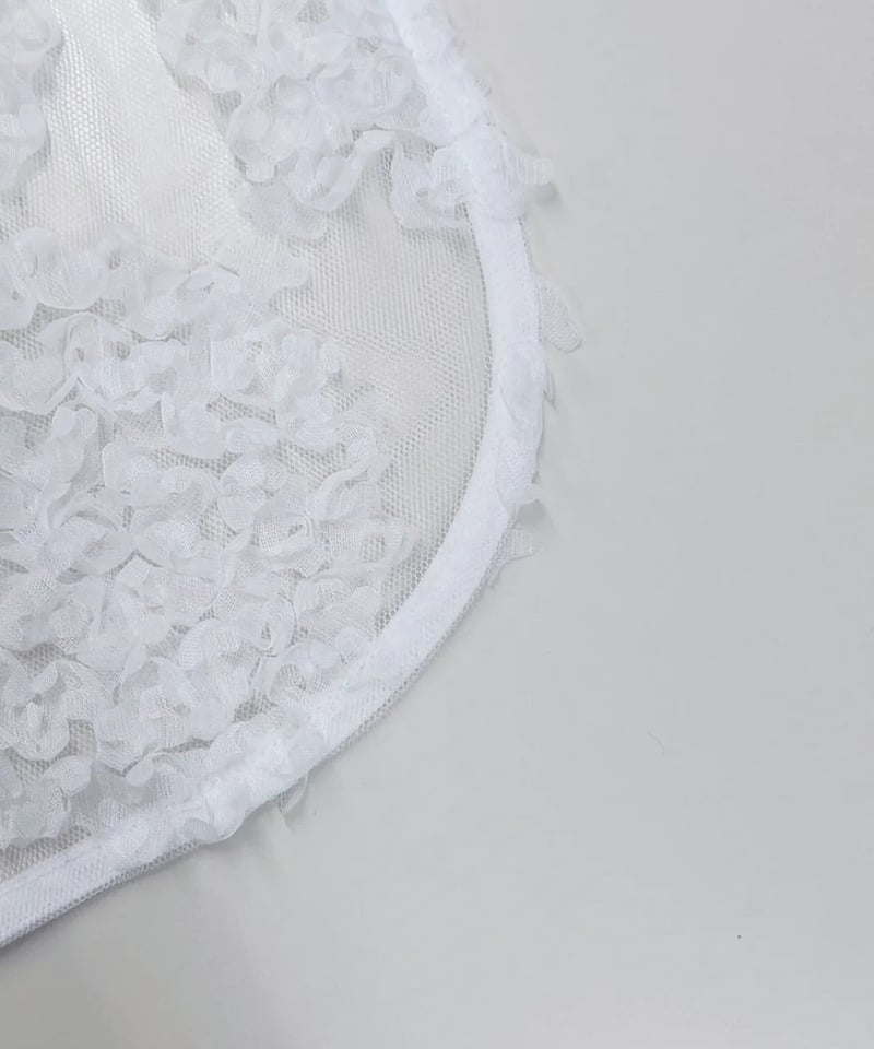 torrazzo donna（トラッゾドンナ）】メッシュ刺繍レースブラウス