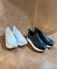 【ilungo（イルンゴ）】レザースリッポン