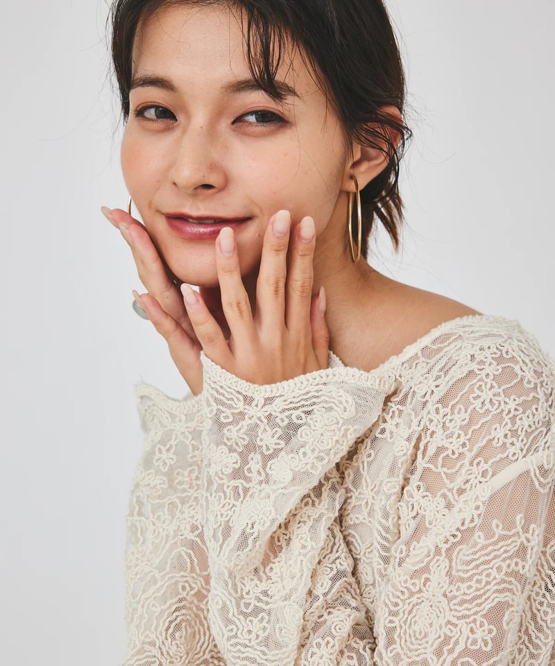 torrazzo donna(トラッゾドンナ)】立体コード刺繍レース torrazzo donna(トラッゾドンナ)】立体コード刺繍レース