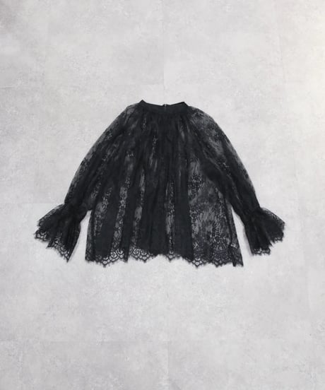 【torrazzo donna（トラッゾドンナ）】フローラルラッセルレースブラウス