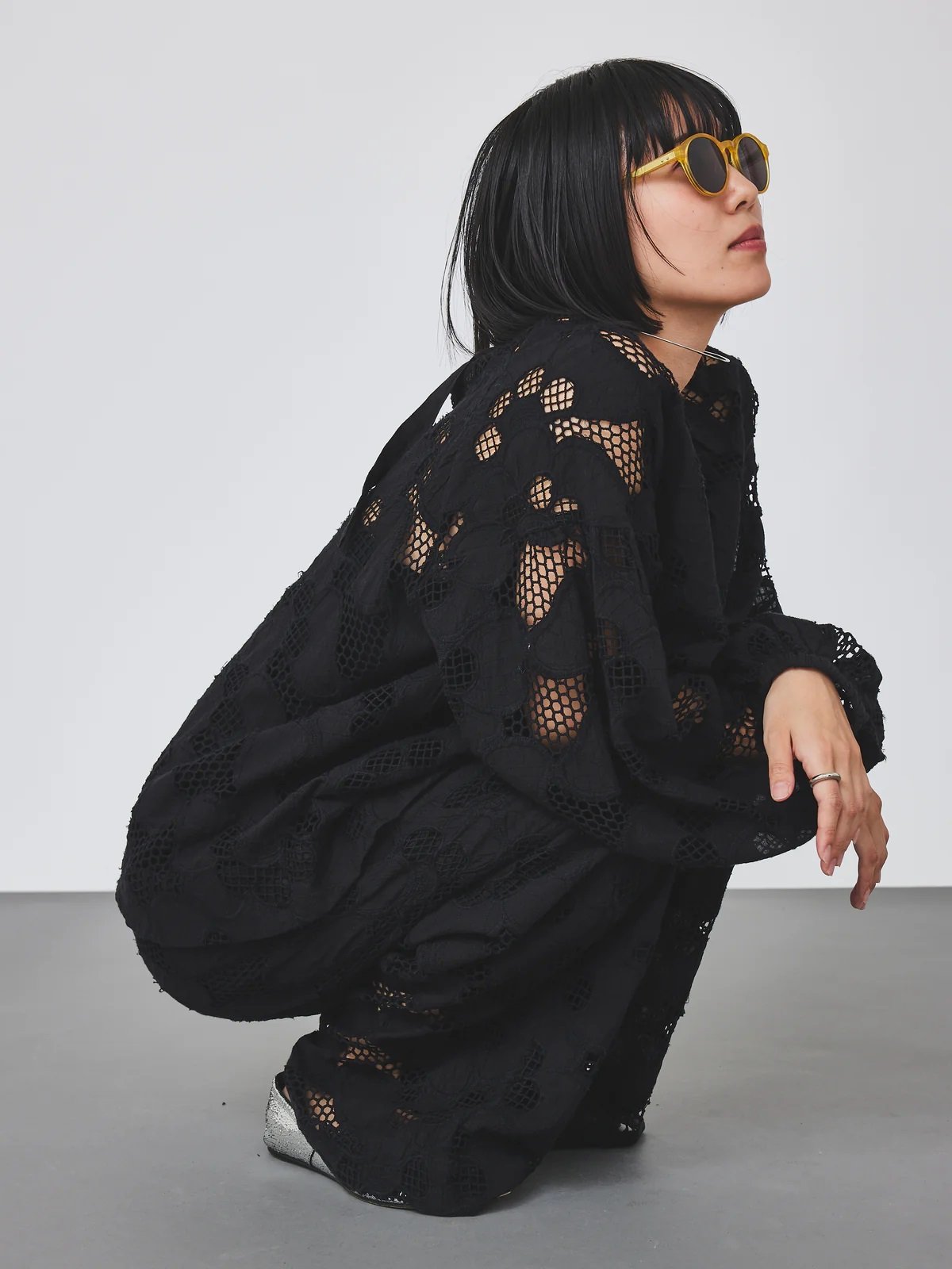 torrazzo donna（トラッゾドンナ）】カットワークレースワイドパンツ 