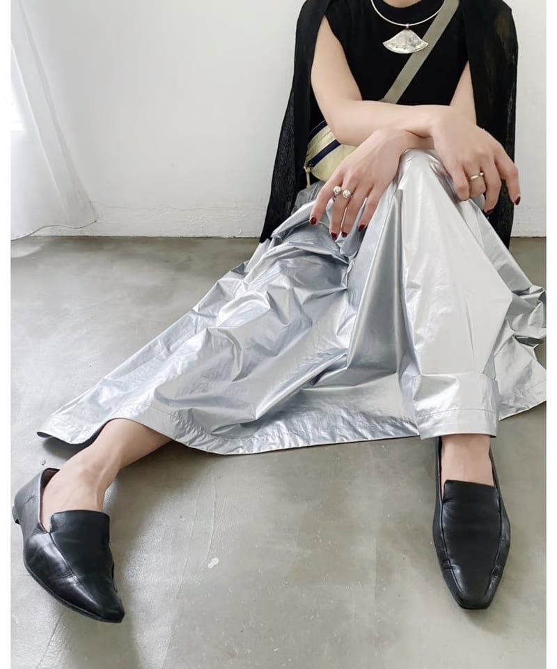 torrazzo donna （トラッゾドンナ）】メタリックファブリックスカート