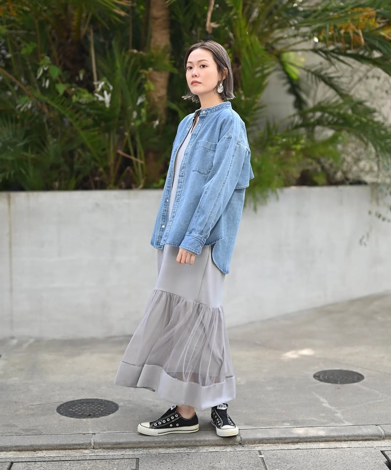 【新品・未使用】Herencia バックフリルデニムブラウス HERENCIA（ヘレンチア）】バックフリル デニムブラウス | nulla