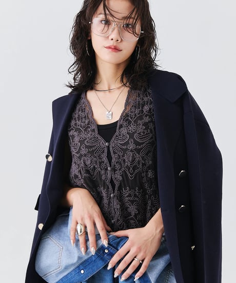 【torrazzo donna（トラッゾドンナ）】立体コード刺繍レース ベスト