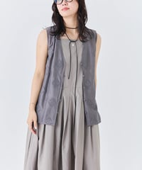 【torrazzo donna（トラッゾドンナ）】インド刺繍レイヤード２WAYトップス