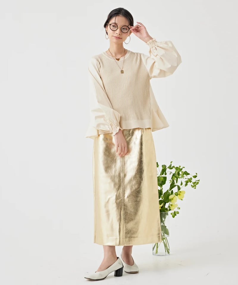 torrazzo donna（トラッゾドンナ）】ニット×ラッフルパーツトップス