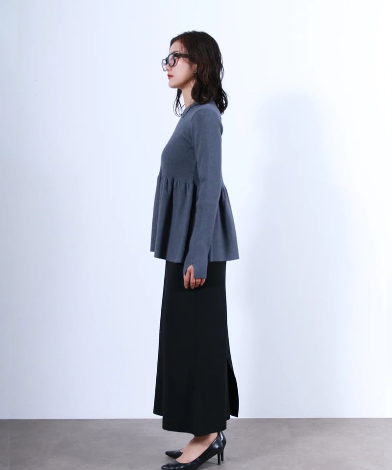 torrazzo donna（トラッゾドンナ）】衿付リブニットフレアトップス