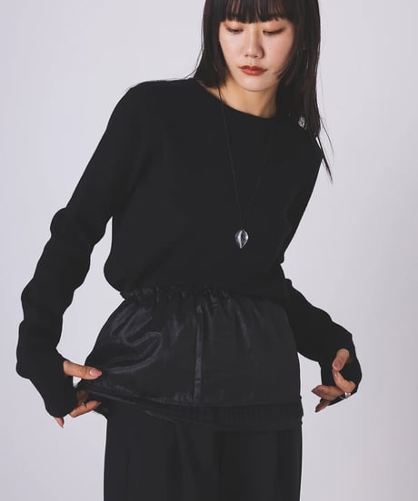 【torrazzo donna（トラッゾドンナ）】フリルパーツ別付きベーシックニット