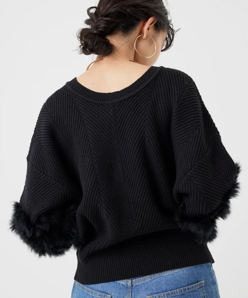 完売品✨️TORRAZZO DONNA 2WAY ラビットファー トップス ニット ⭐️新品⭐️TORRAZZO DONNA 前後2wayニット ラビットファー